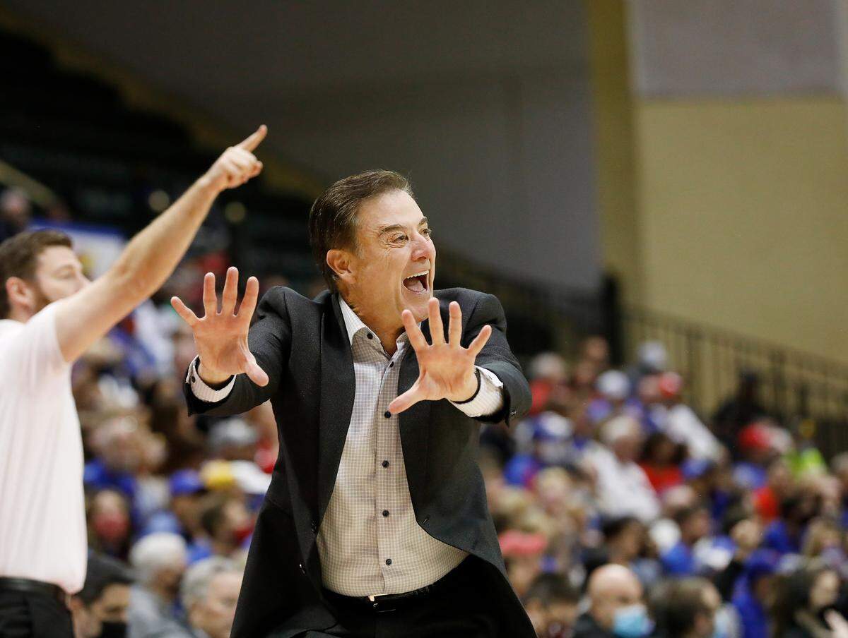 Rick Pitino’s Iona Gaels lost 96-83 to No. 4 Kansas in the ESPN Events Invitational in Lake Buena Vista, Fla., on Nov. 28.