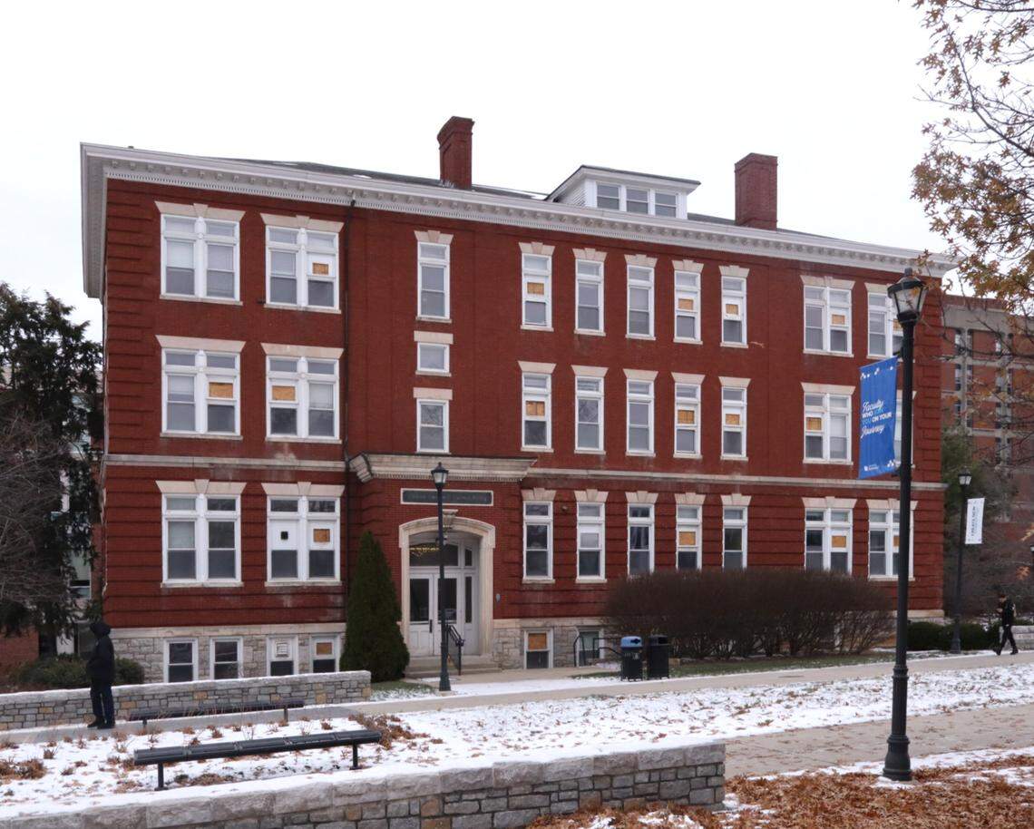 The Blue Grass Trust for Historic Preservation is sounding the alarm over the University of Kentucky’s plans to tear down a 1908 building at 606 S. Limestone St.
