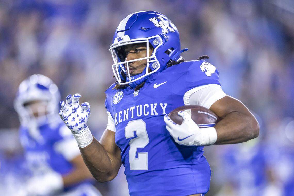 Kentucky running back Dante Dowdell (2) scored on a 65-yard touchdown run in the Wildcats’ 38-7 pasting of Florida last week. Dowdell and the Cats (4-5) will take on unbeaten FCS foe Tennessee Tech (10-0) on Saturday at Kroger Field.