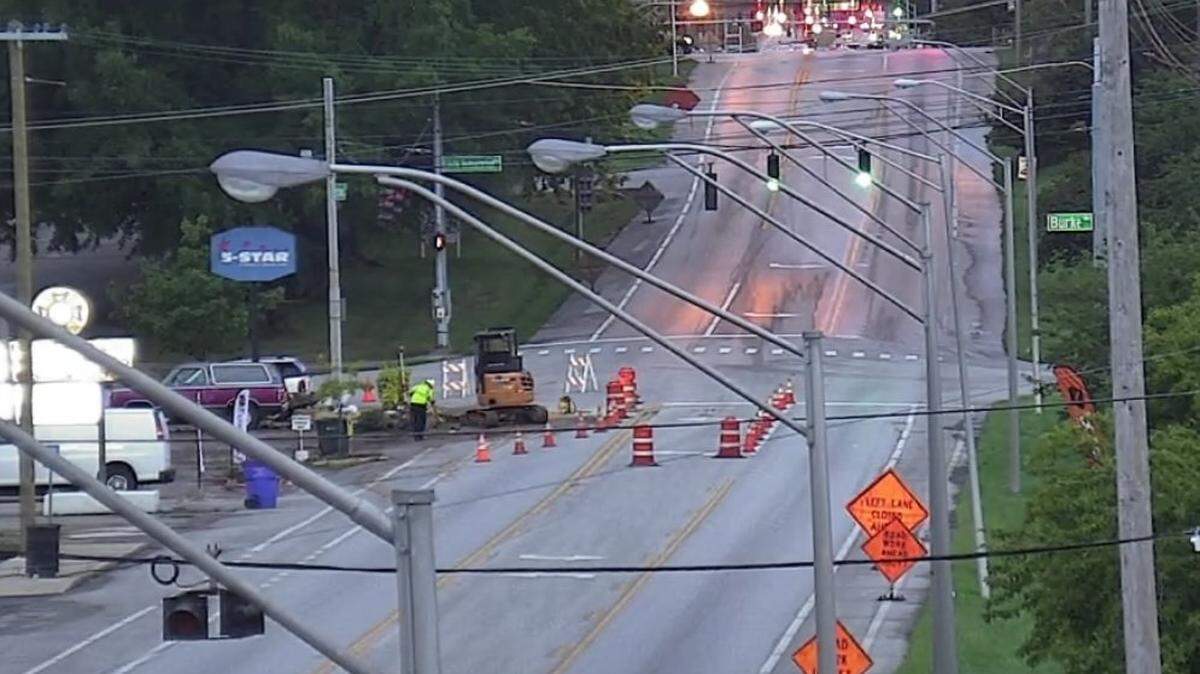 A water pipe break on normally busy Leestown Road could affect drivers commuting to work.