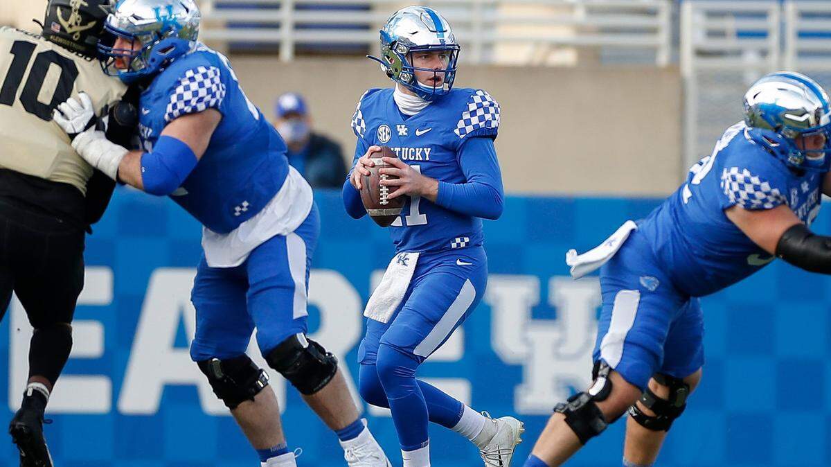 Will Beau Allen (11) be UK’s starting quarterback in 2021? Fans will get their first chance to find out on Sept. 4 when the Wildcats host Louisiana-Monroe.