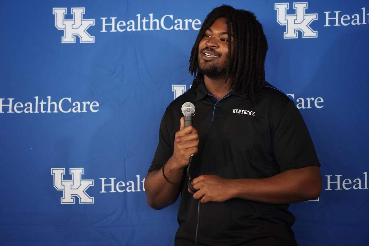 Kentucky veteran left guard Kenneth Horsey is shifting to left tackle this week in what Mark Stoops calls an attempt by UK to get its five best individual offensive linemen on the field at the same time.