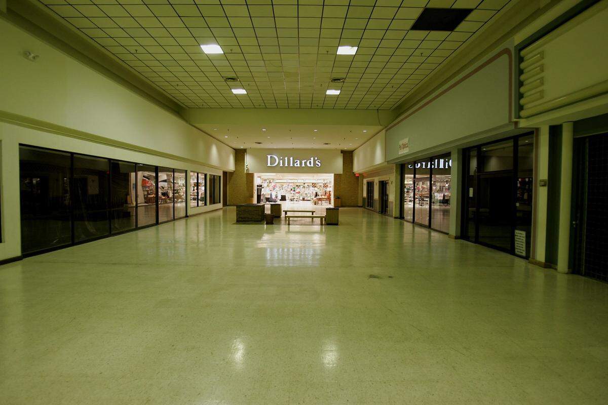 Dillard’s, Lexington Mall’s last remaining open store, on Friday, July 8, 2005, the day it announced it would be closing the location later that year. Dillard’s, which had two other Lexington locations, one in Turfland Mall and the other in Fayette Mall, cited lack of sales and the frustrating situation with the mall as the main reasons for closing. Many retailers had been leaving the mall and were not replaced.