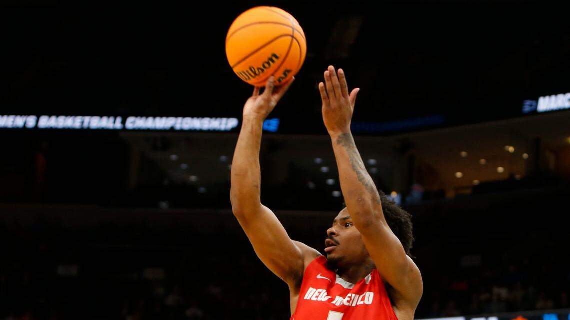 The son of a Kentucky basketball legend is in the NCAA transfer portal for a second time