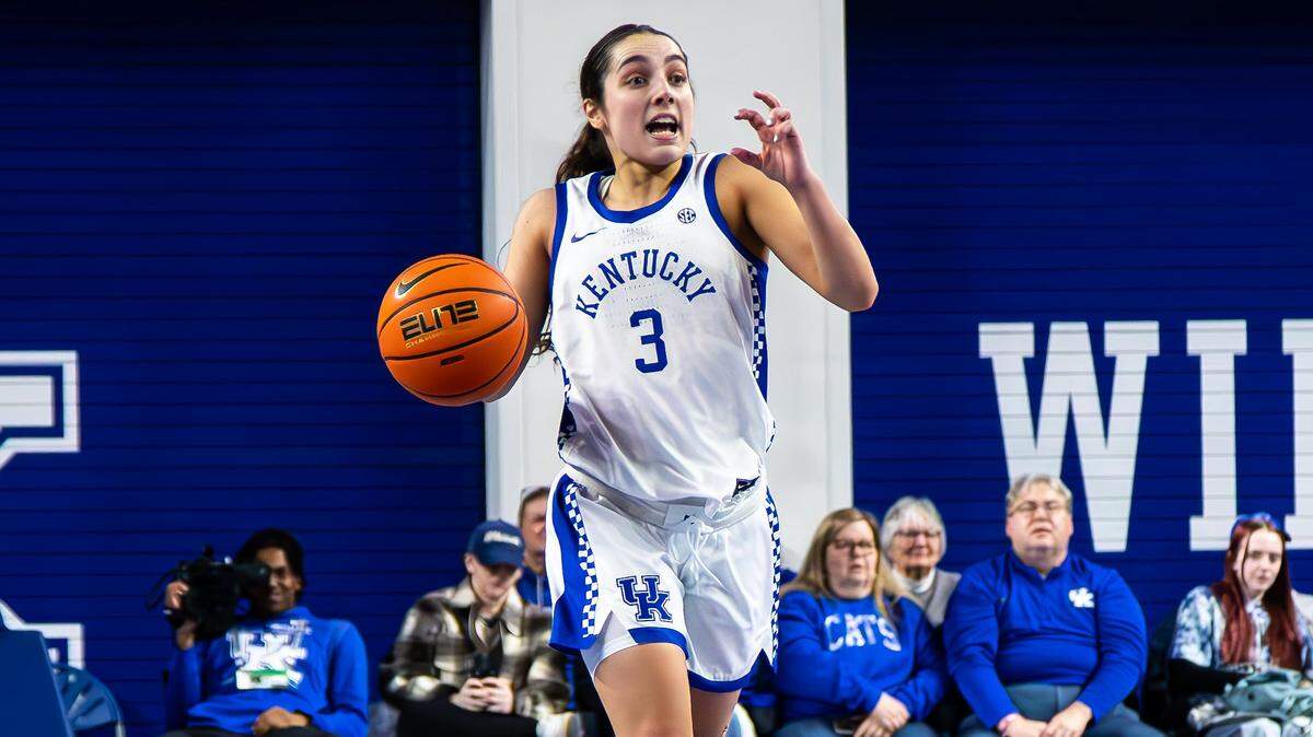 UK guard Georgia Amoore (3) calls down court to teammates during a game against LSU at Memorial Coliseum on Feb. 23.