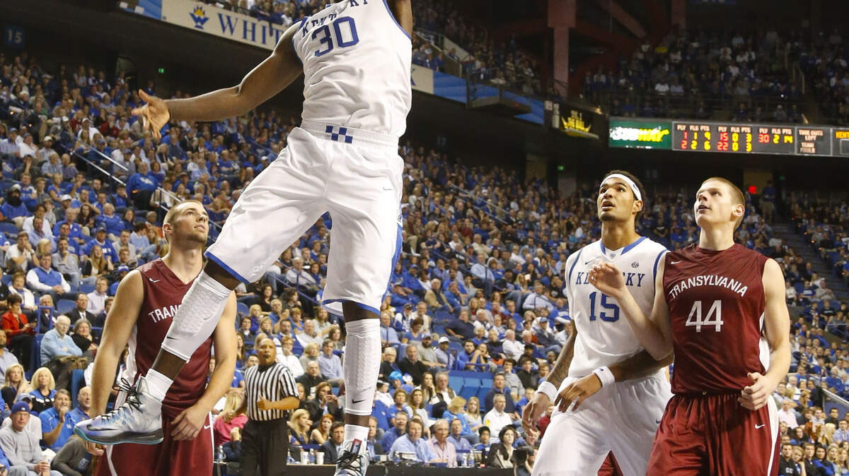 Kentucky Wildcats forward Julius Randle (30) went in for a second half dunk as #1Kentucky defeated Transylvania 76-42  on Friday November 1, 2013 in Lexington, Ky. Photos by Mark Cornelison | Staff