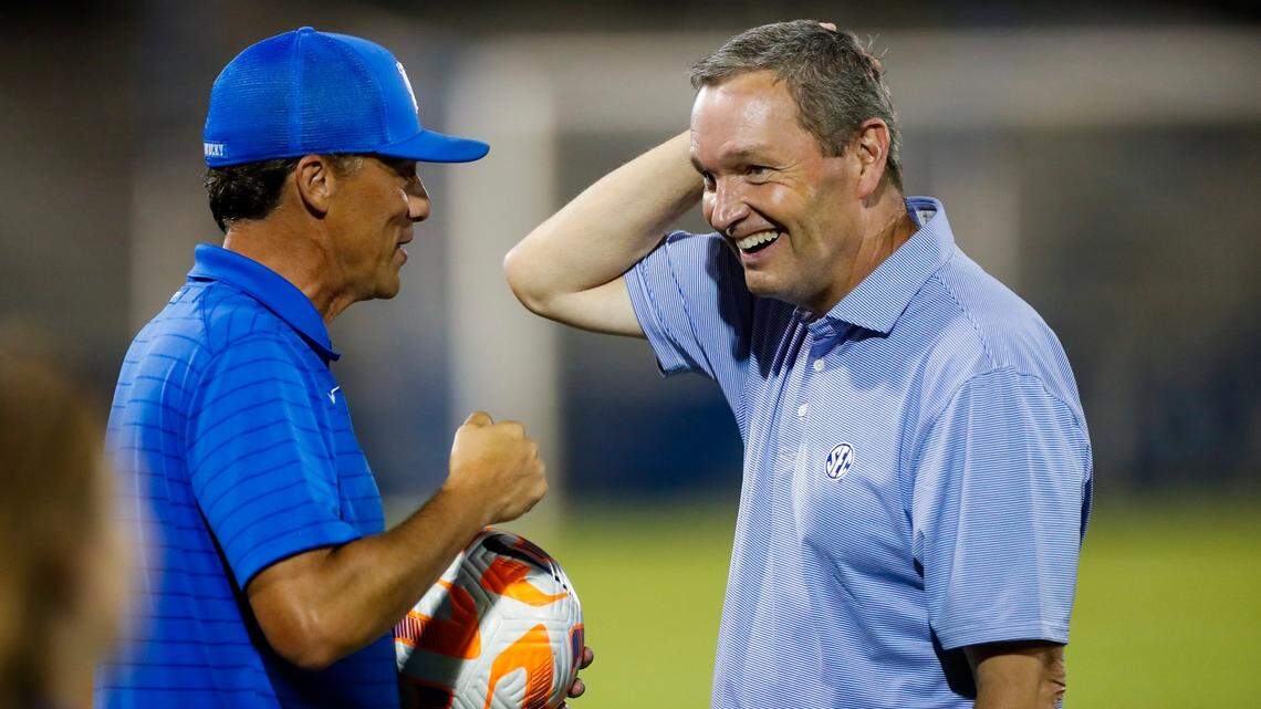 As new school year begins, here is UK’s roster of coaches and how much money they make