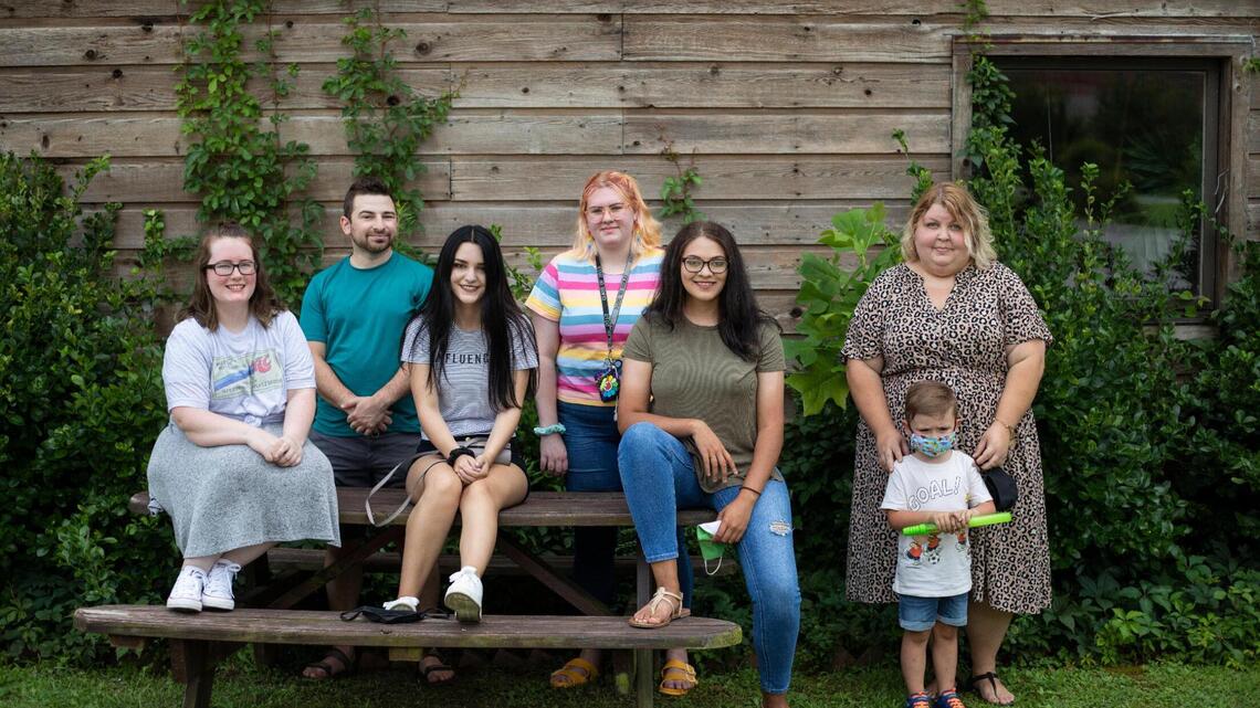 ‘A Mask on the Mountains.’ Young podcast producers explore pandemic’s effects in Eastern KY