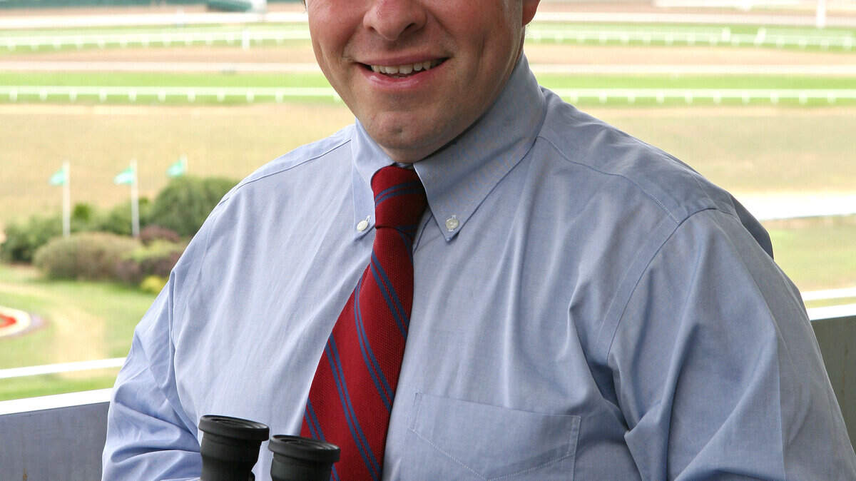 Triple Crown Collmus Horse racing