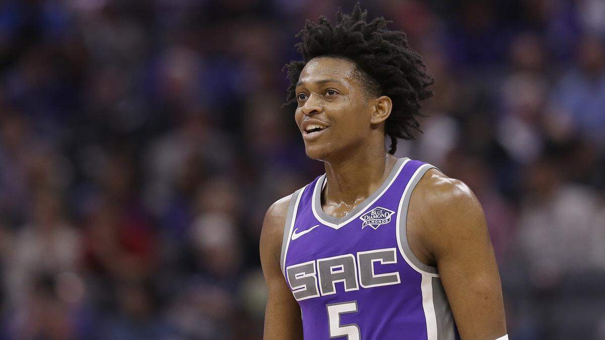 Sacramento Kings guard De’Aaron Fox averaged 11.6 points and 4.4 assists as a rookie in the NBA after a standout one-and-done season at Kentucky.
