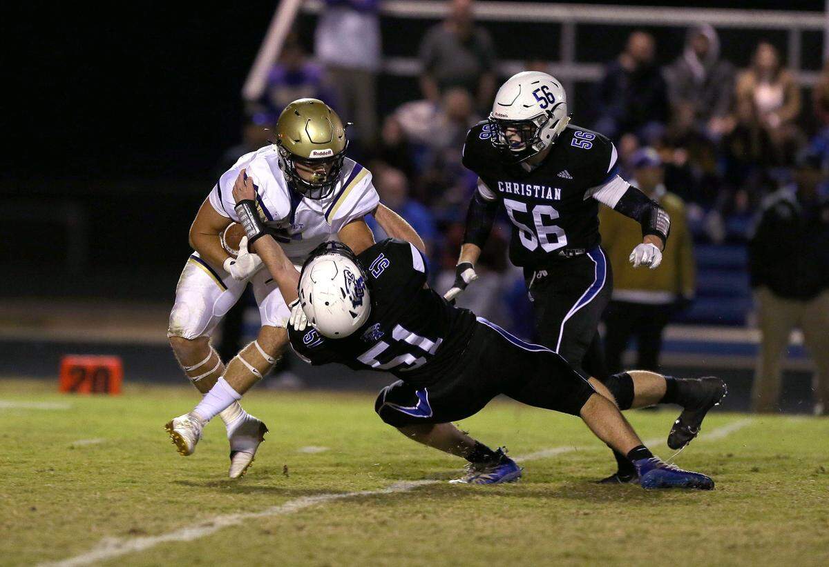 Somerset’s Kade Grundy looked for running room against Lexington Christian during a game last season. Grundy had a team-best 1,441 receiving yards for the Briar Jumpers’ state championship team.