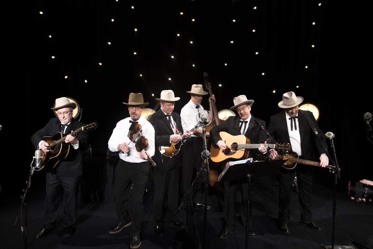 The Earls of Leicester, who play the classic music of Lester Flatt & Earl Scruggs, will play the Lyric in Lexington.