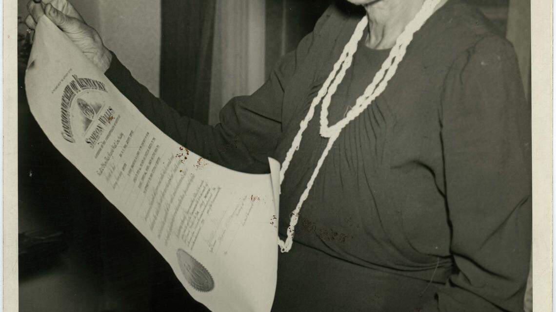 Elizabeth B. "Lizzie" Fouse of Lexington held her appointment from Gov. Simeon Willis to a Commission for the Study of Negro Affairs in 1944. Fouse was a leader in the National Association of Colored Women.    