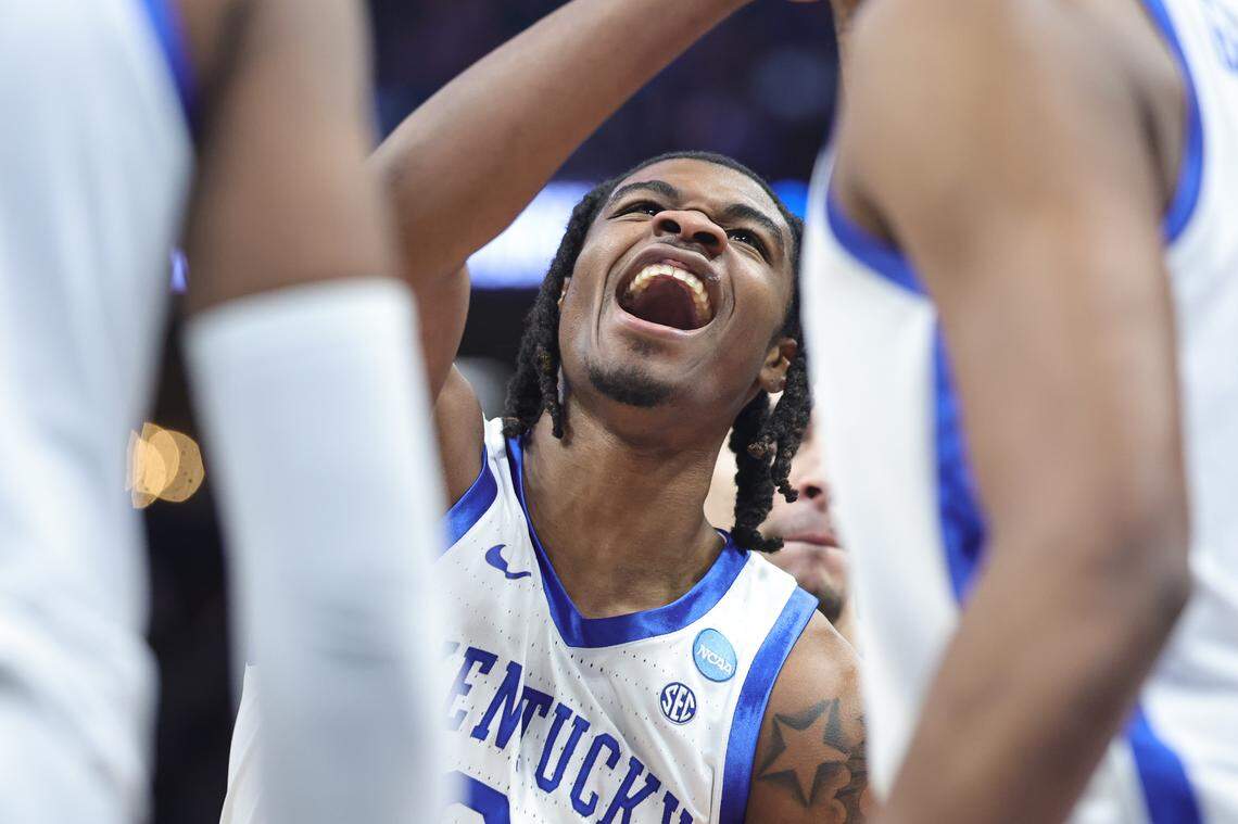 Kentucky’s Otega Oweh celebrates after a play against Illinois during the teams’ second-round NCAA Tournament game in Milwaukee on Sunday.