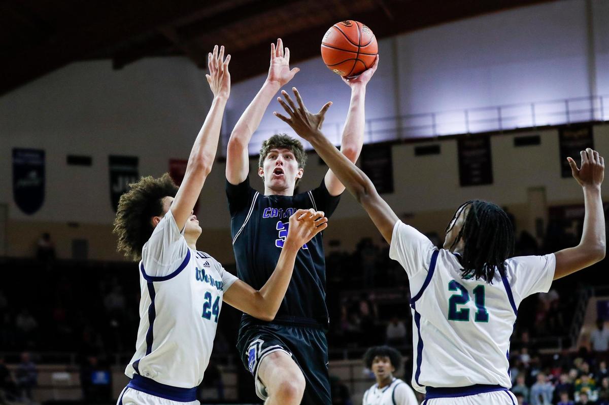 Reece Potter had 13 points, four rebounds and four blocked shots in Lexington Catholic’s victory against Great Crossing in the 11th Region semifinals.