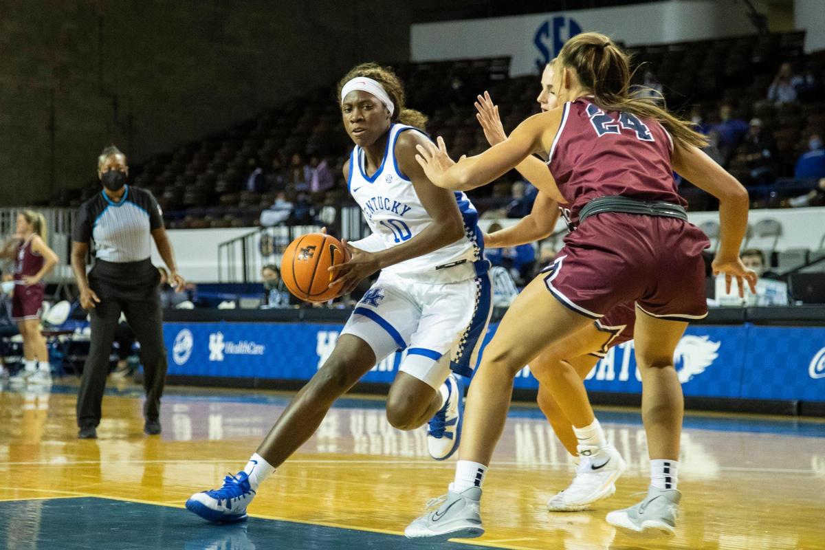 Rhyne Howard (10) is second in UK history in career scoring average at 19.9 points per game in 83 games for the Wildcats, all of them starts.