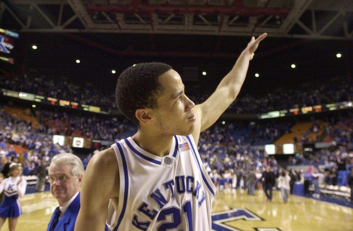 Tayshaun Prince waved to the home crowd as he exited Rupp Arena for the final time as a Kentucky player following a 70-67 win over Florida on March 2, 2002.