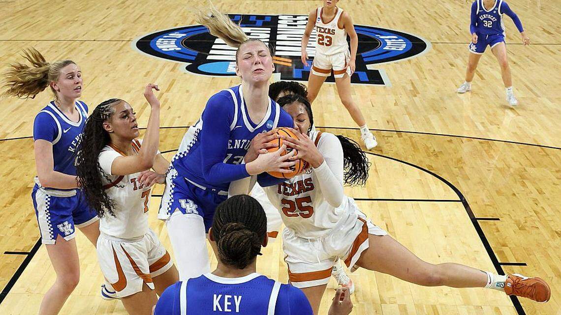 Kentucky’s season ends in wire-to-wire Sweet 16 loss to top-seeded Texas