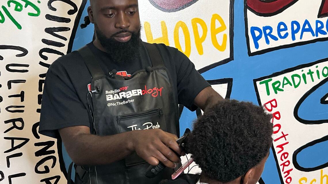 Barber shop opens in Lexington Ky. middle school. Lexington Herald