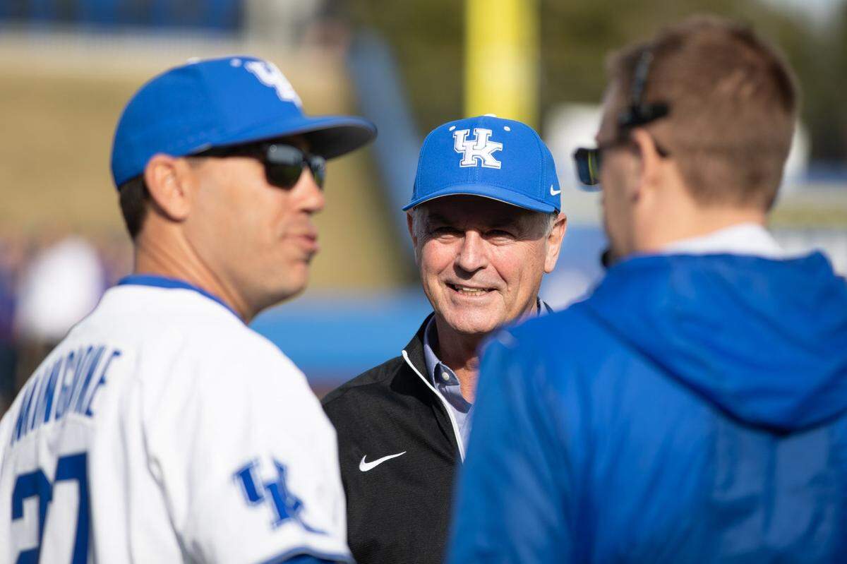Kentucky baseball coach Nick Mingione, left, and ex-UK head man Keith Madison, center, spoke before the Wildcats played their first game in the $49 million Kentucky Proud Park on Feb. 26, 2019.