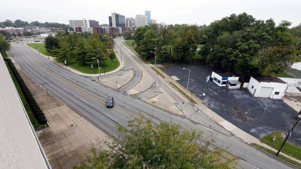 Looking down Midland Ave. towards Main St. in Lexington, Ky., Friday, October 11, 2014.