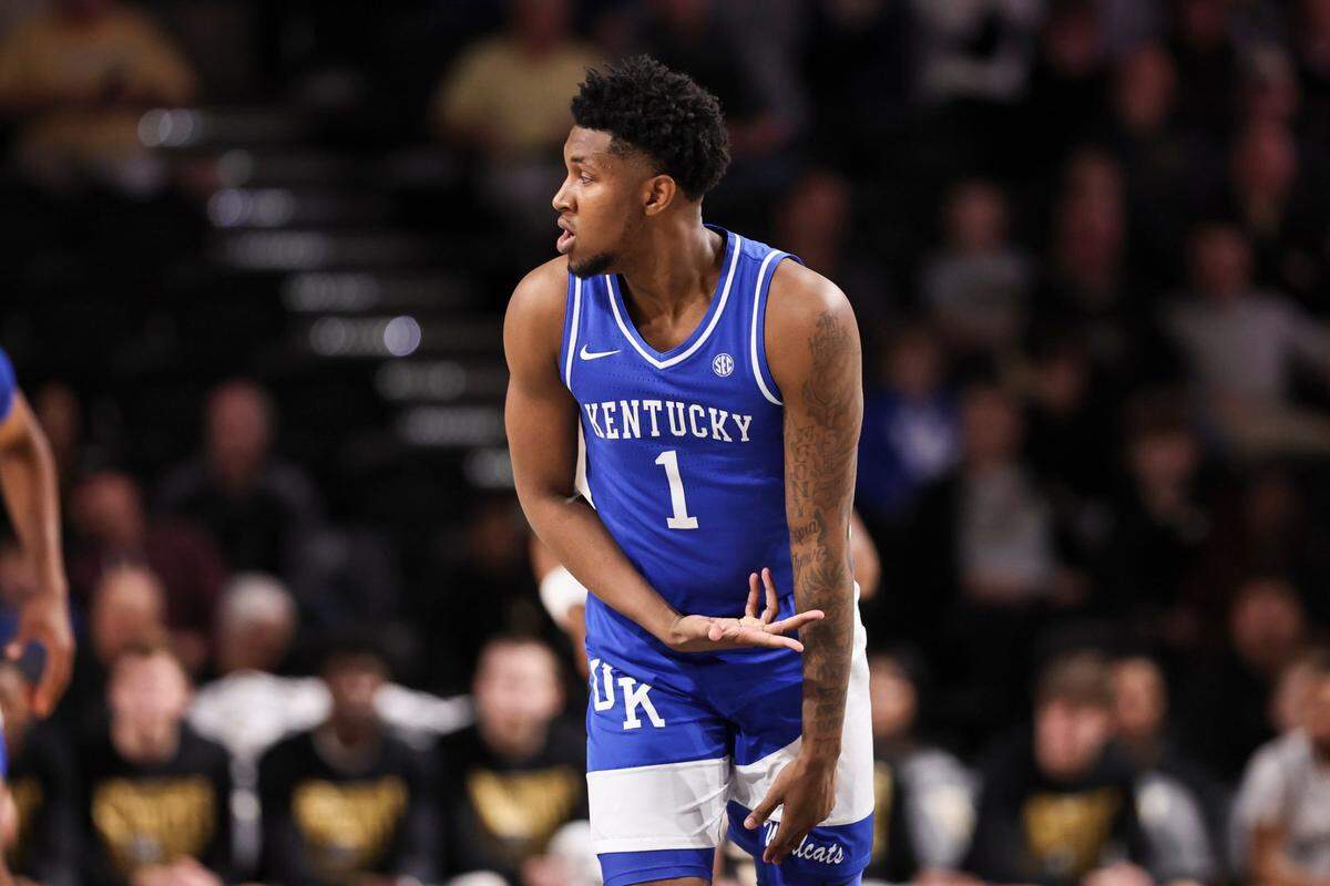 Kentucky guard Justin Edwards scored a career-high 17 points against Vanderbilt on Tuesday night. Edwards also made all six of his free throw attempts.