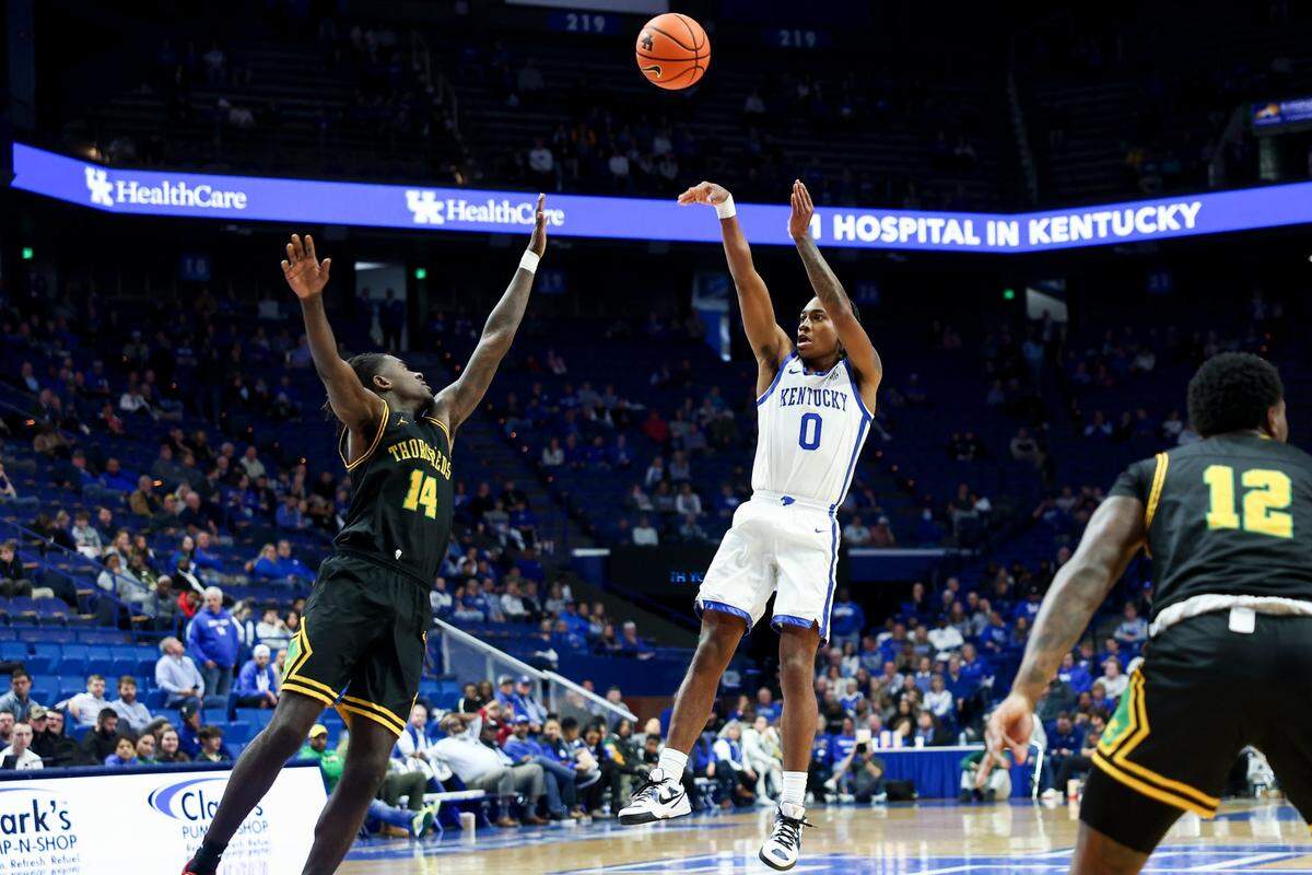 Kentucky guard Rob Dillingham was just 1-for-2 from 3-point range in Kentucky’s two exhibition games, though he went 3-for-7 from deep in the Blue-White scrimmage.