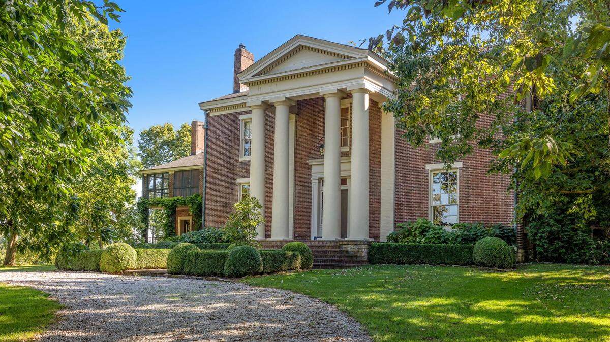 Built in 1845, “The Hollys” sits on 32 acres of land in Scott County, located at 1589 Newtown Pike. The home is currently up for sale on Kirkfarms.com.