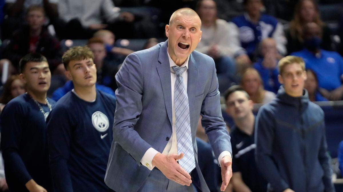 Mark Pope’s fourth season as head coach of the BYU Cougars has been punctuated by four close losses to West Coast Conference powers Gonzaga and Saint Mary’s. The former Kentucky Wildcats center is 84-40 in four seasons as BYU coach.