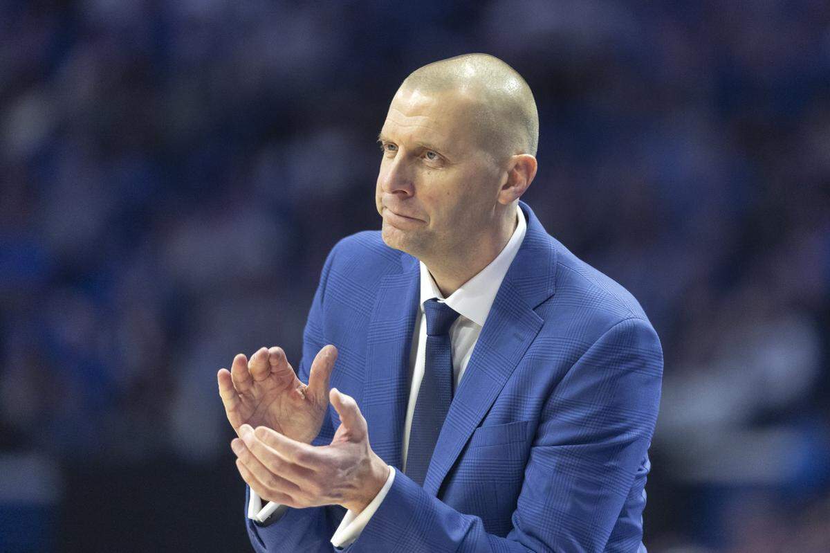 Kentucky basketball coach Mark Pope has extended his first scholarship offer to a class of 2028 recruit.
