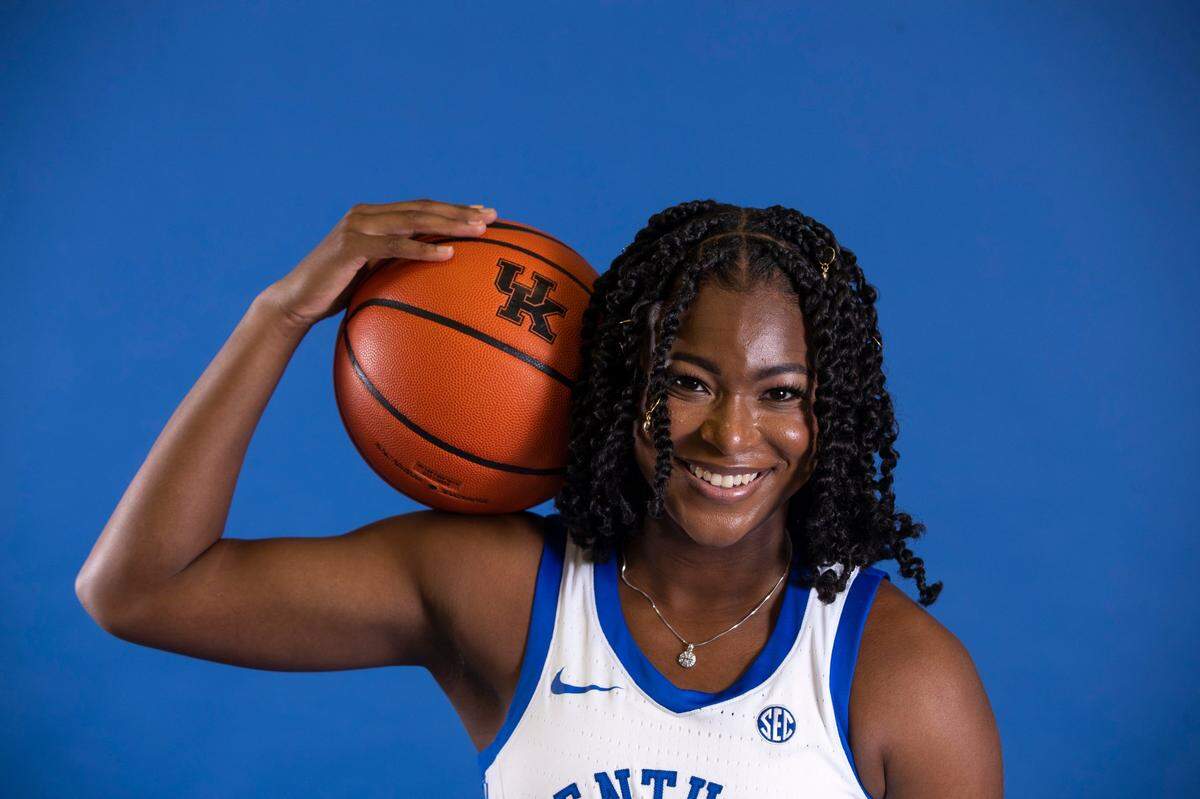 “One of the highlights of my career is winning that SEC (tournament) championship,” Robyn Benton said. “I’ll never forget that run.”