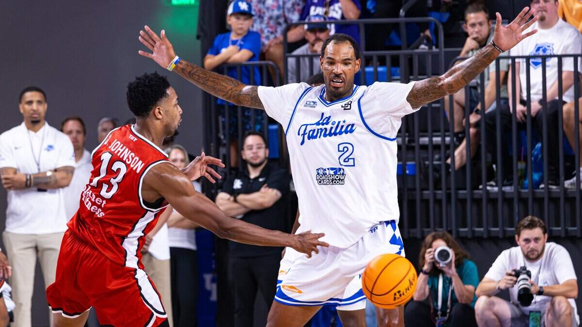 La Familia center Willie Cauley-Stein guards against The Ville point guard David Johnson during a The Basketball Tournament first-round game on Saturday, July 18, 2026, at Historic Memorial Coliseum in Lexington, Kentucky.