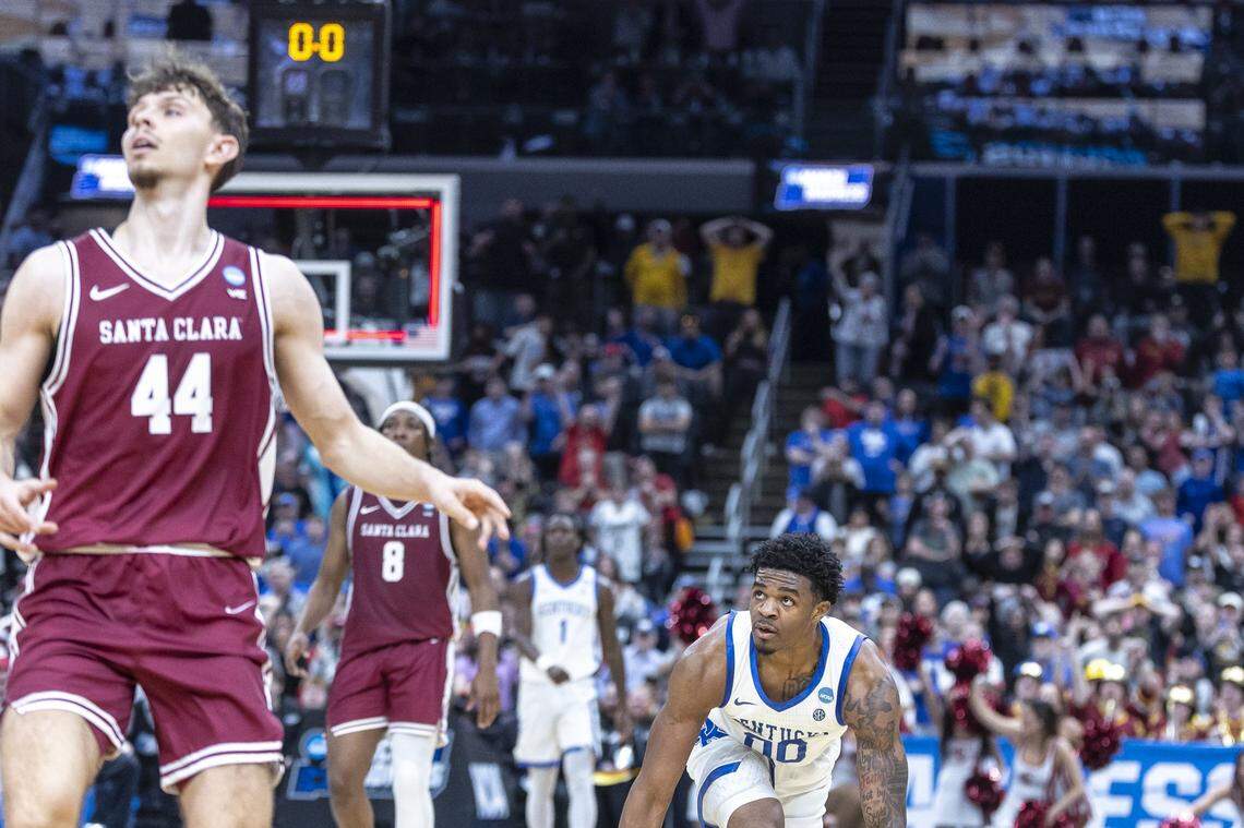 Kentucky guard Otega Oweh (00) watched as as his 40-foot shot banked in to tied the game at 73 and force overtime vs. Santa Clara in UK’s 2026 NCAA Tournament round of 64 contest. The Wildcats went on to win the game 89-84 in the OT.