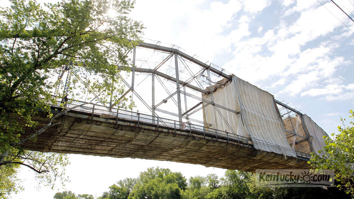 Downtown Frankfort bridge shut down because of ‘significant structural deterioration’