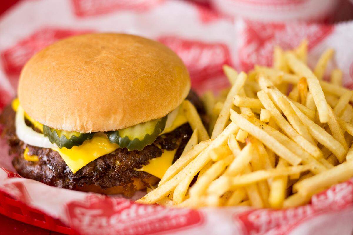 Freddy’s Steakburger and signature shoestring fries. The chain will be opening a second Lexington location on Nicholasville Road in mid-June.