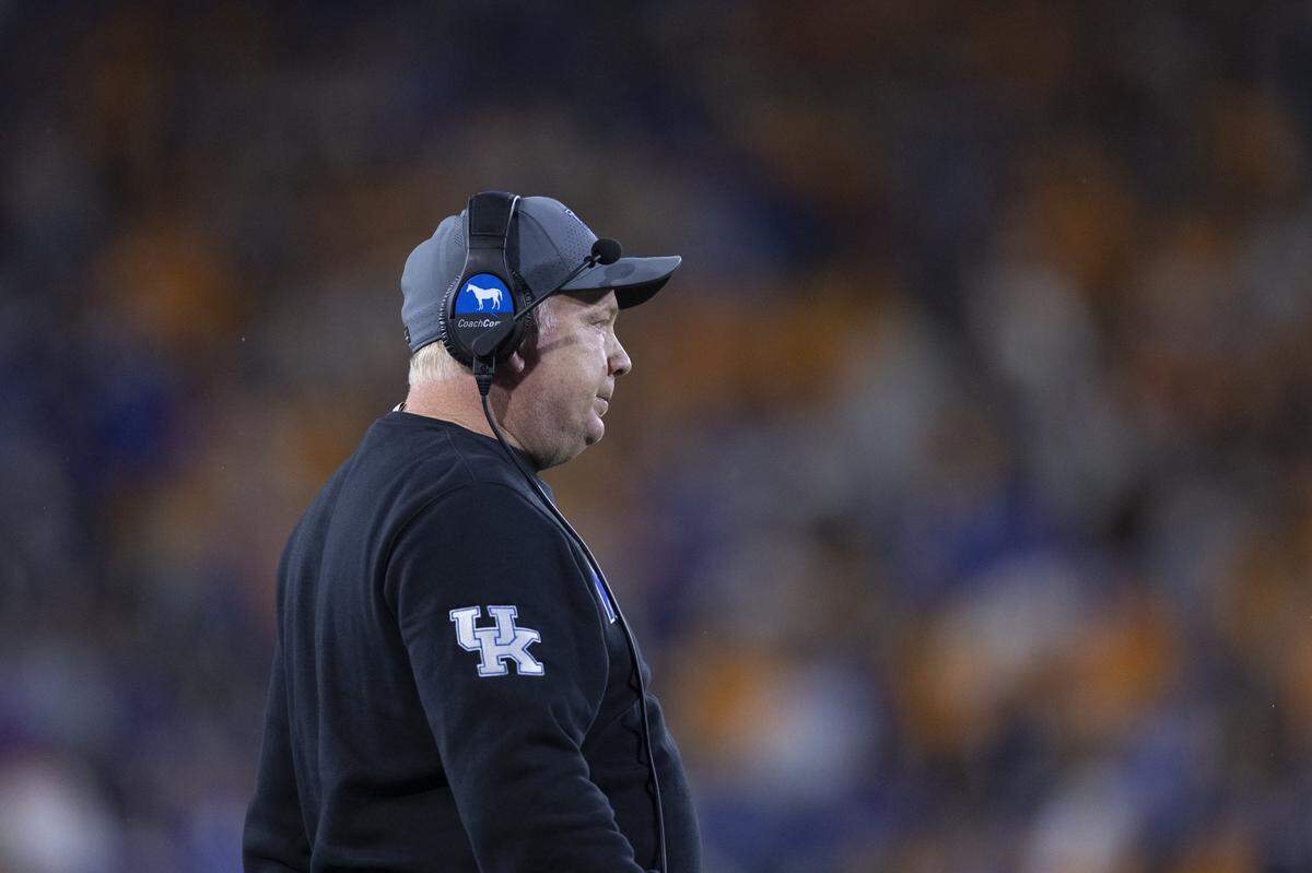 Kentucky head coach Mark Stoops watches his team play against Tennessee at Kroger Field on Saturday.