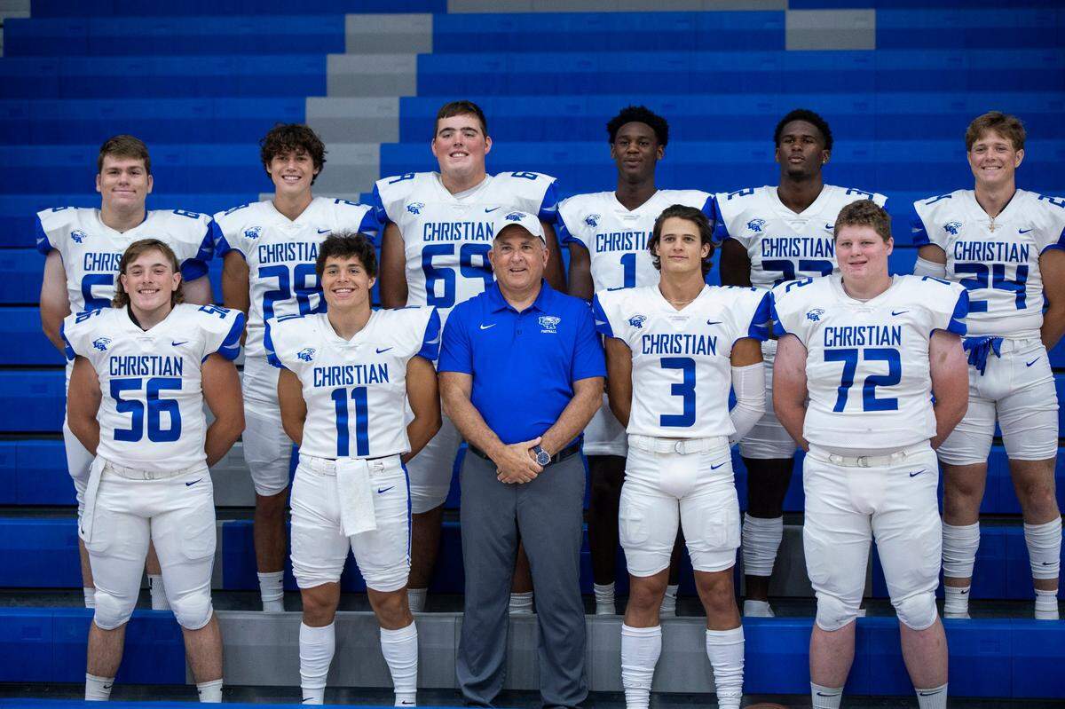 Doug Charles posed for a team photo before the 2022 season. Lexington Christian Academy opened the season ranked No. 2 in the state in Class 2A.
