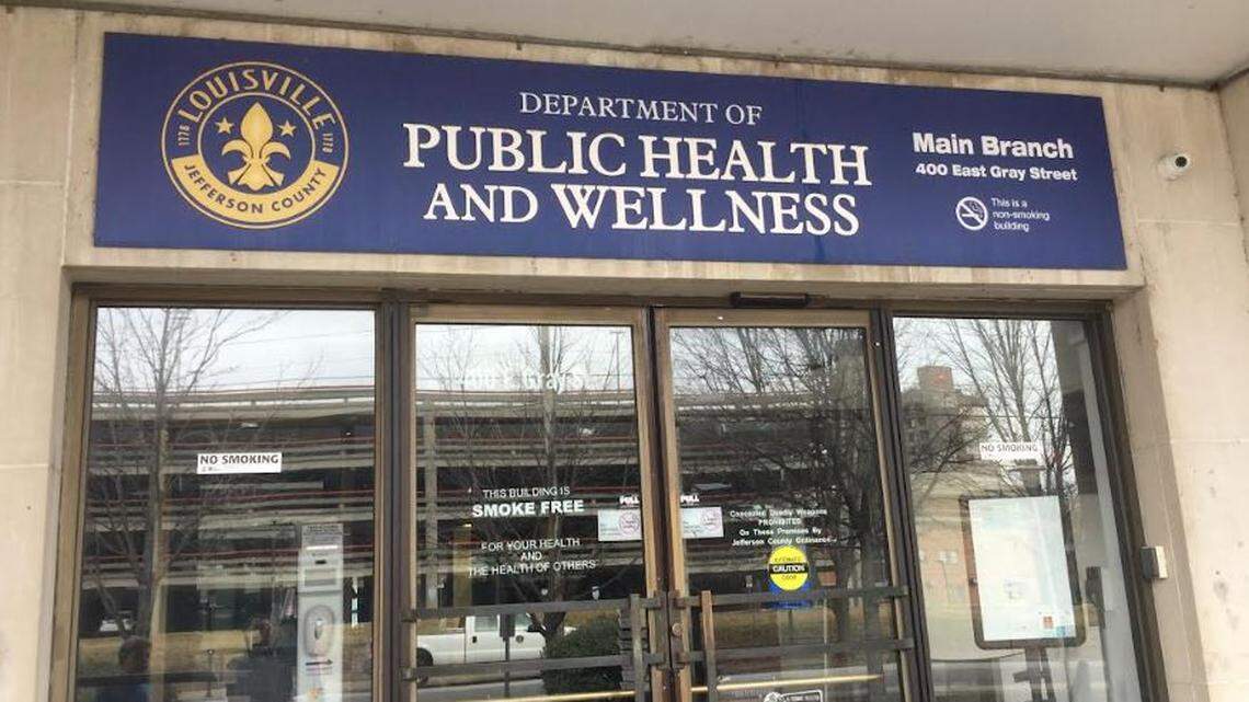 While Kentucky debates licensing for smoking retailers, Louisville already is doing it