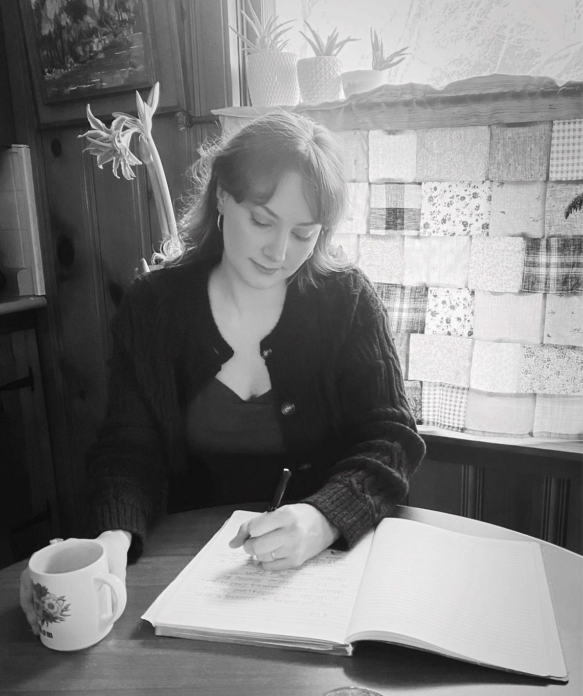 Lindsey Elam is an Ashland native.