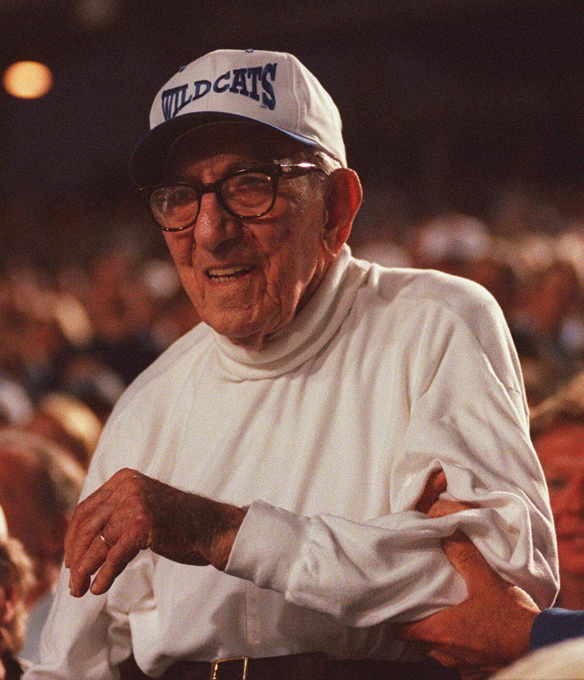 Turner Gregg was the Kentucky Wildcats quarterback when UK beat Alabama 6-0 in 1922. At age 98, Gregg was in attendance (above) at Commonwealth Stadium the next time Kentucky bested Alabama in football in 1997.