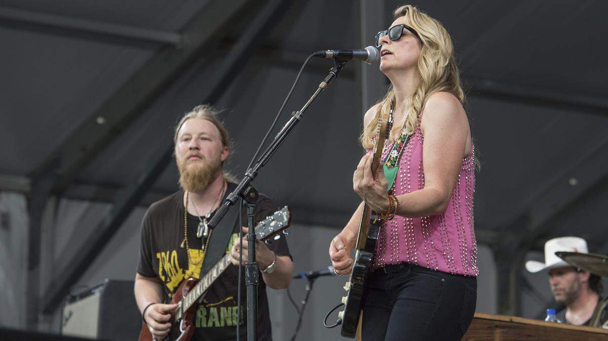 Susan Tedeschi and Derek Trucks of Tedeschi Trucks Band bring their Wheels of Soul Tour back to Cincinnati’s Riverbend on July 19.