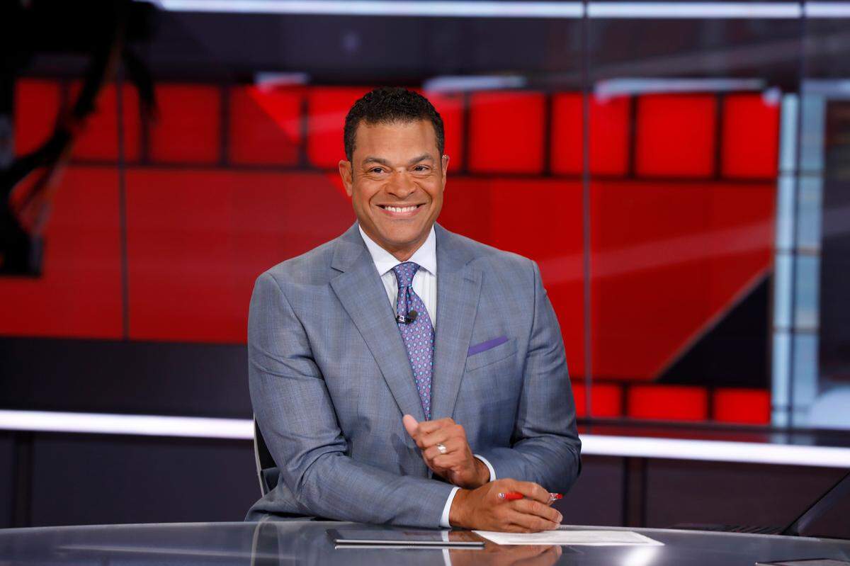 University of Kentucky graduate Michael Eaves, a former WKYT-TV sports reporter, has been an ESPN sports anchor since May 2015.