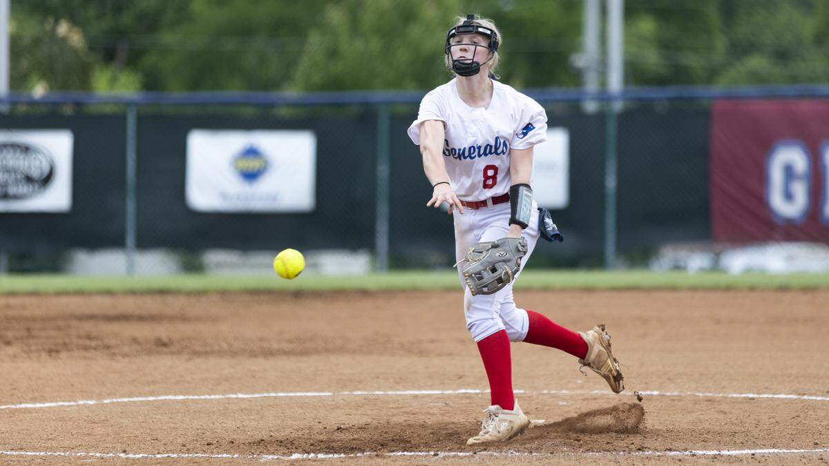 Lafayette’s Lyla Hould delivers a pitch in the Generals’ 4-1 win in the 43rd District Softball Tournament final at Lafayette High School on Thursday.