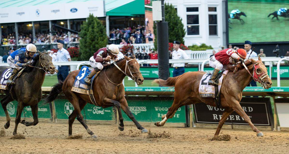 At 80-1 odds, Rich Strike (21), with Sonny Leon aboard, won the 148th running of the Kentucky Derby in 2022.