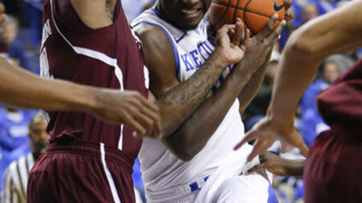 Kentucky forward Julius Randle pushed his way into the lane Tuesday against Texas A&M earlier this season.