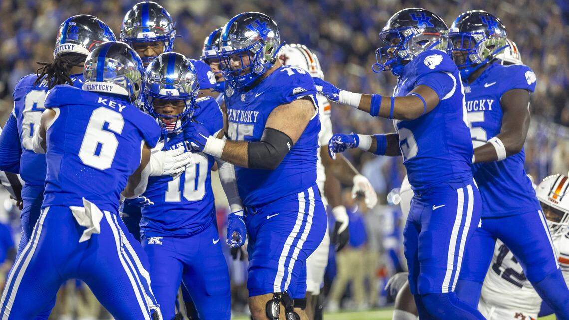 How Kentucky football and No. 7 Tennessee match up — with a game prediction