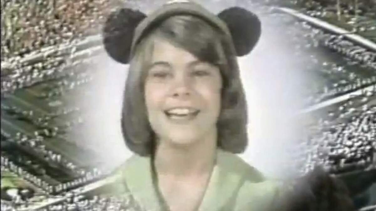 One of the New Mouseketeers featured in the 1977 Super Bowl's Disney-themed halftime show was Lisa Whelchel, who went on to play Blair on The Facts of Life and be runner-up on Survivor: Philippines.