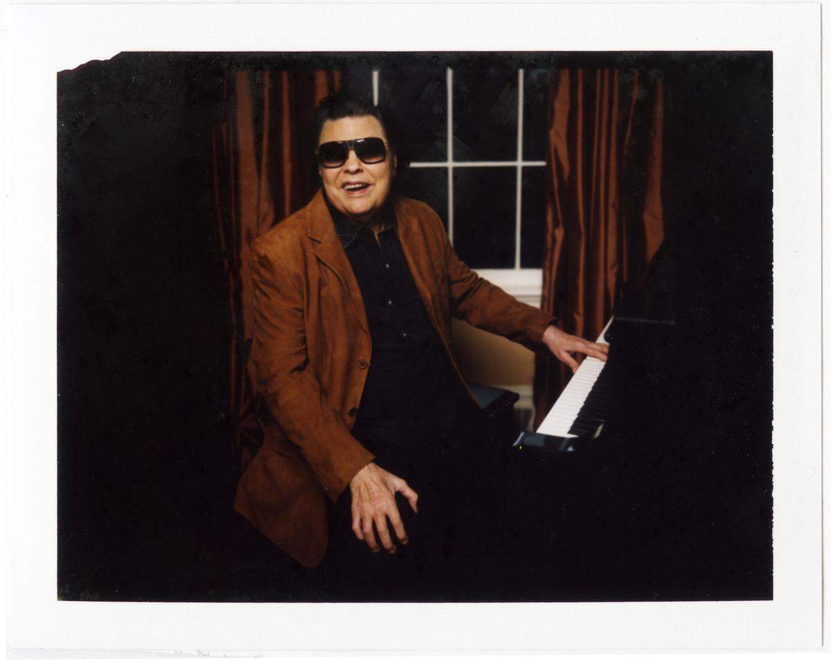 In the 1970s, 80s and 90s, Ronnie Milsap had a string of nearly 40 Number 1 singles on country charts and on pop charts.