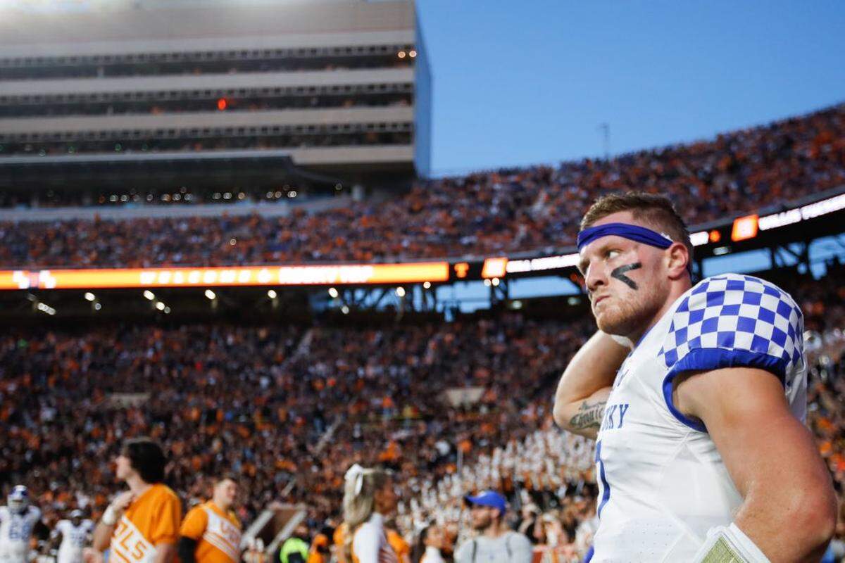 Kentucky’s Will Levis prepares to take on Tennessee’s defense on Saturday, Oct. 29, 2022, in Knoxville.