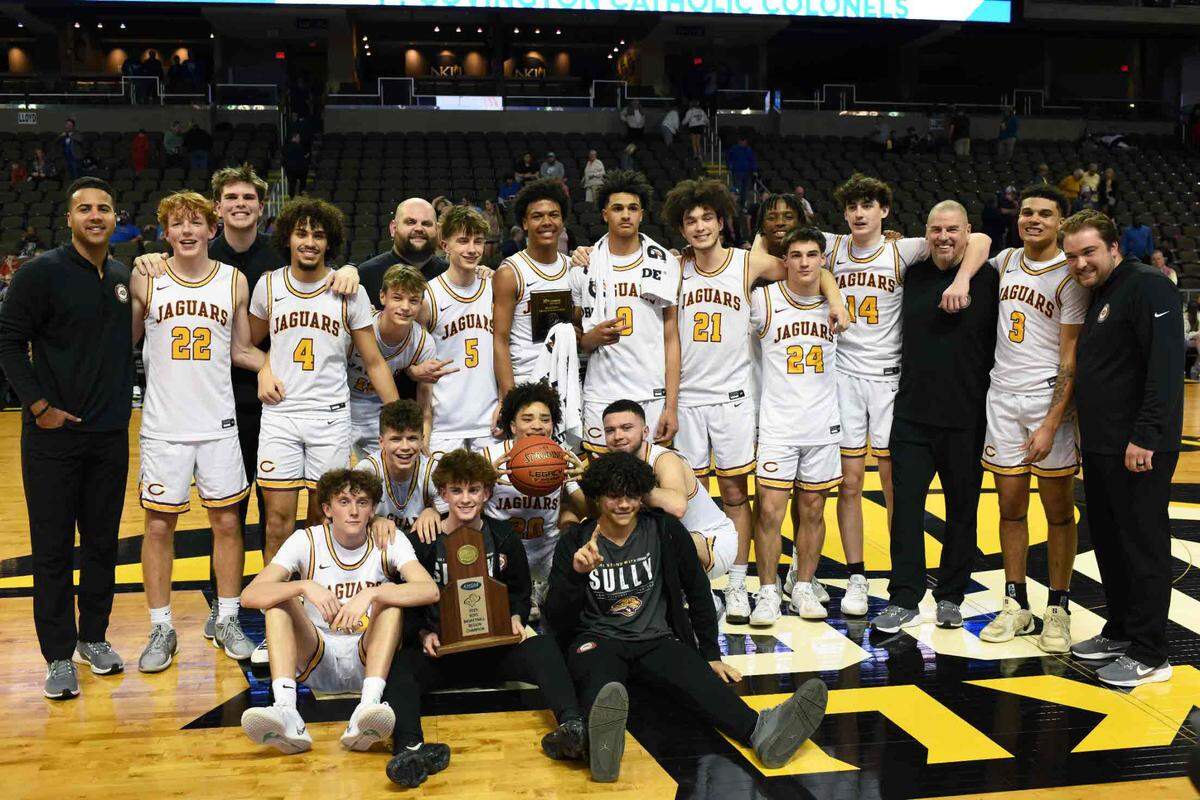 Cooper posed with its Ninth Region championship trophy after defeating Lloyd Memorial 53-38 to advance to the 2025 Boys’ Sweet 16 this week in Rupp Arena.
